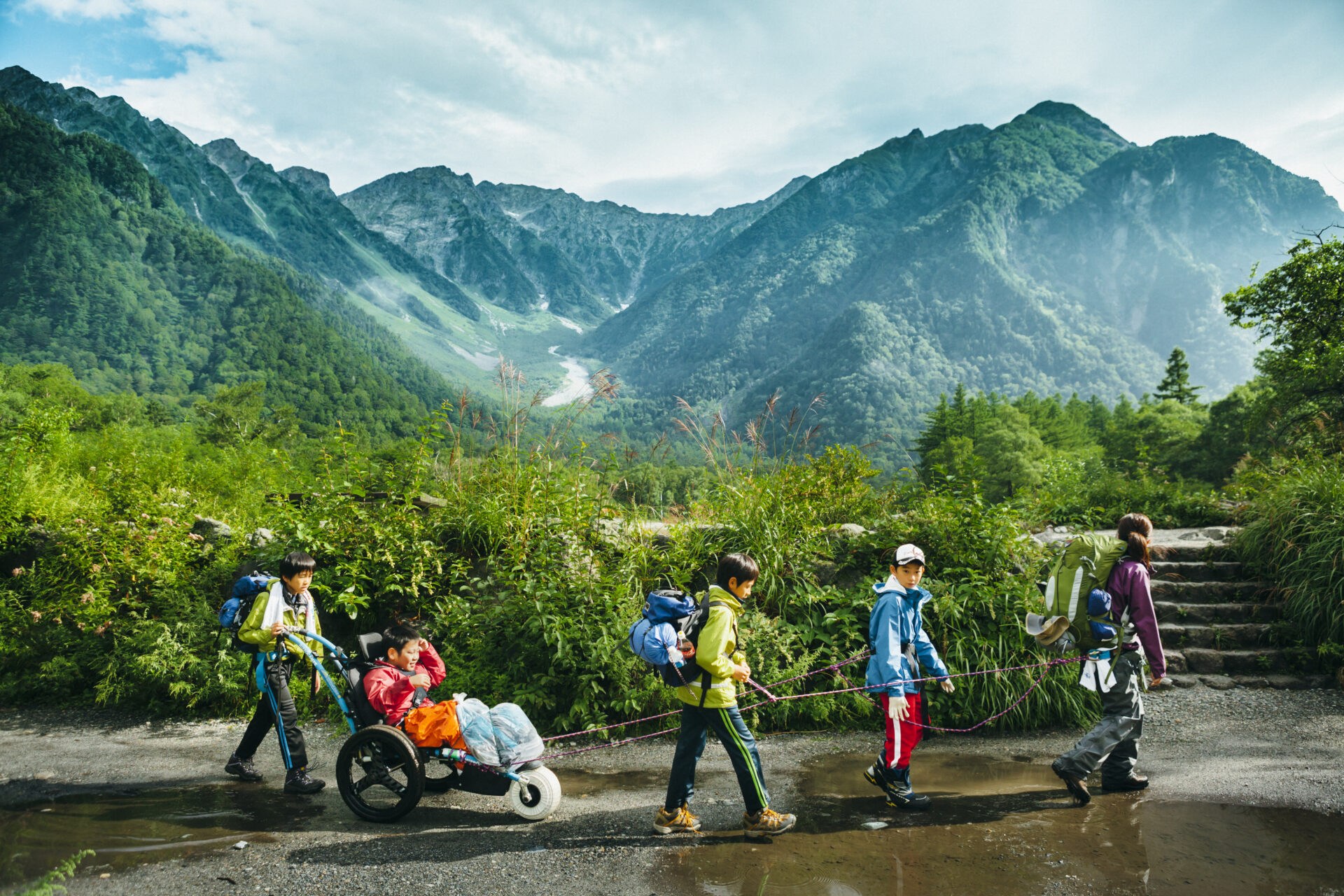 年齢や障がいの有無に関わらずどなたでも安心して信州の大自然を
